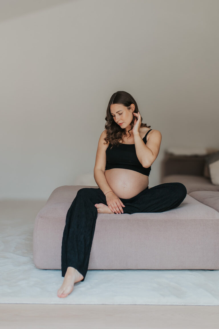 Nathalie-Roesch-Fotografie-Graben-Neudorf-Babybauch-Shooting-Homestory